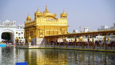 (India) Muslim families donate wheat to keep Golden Temple langar going
